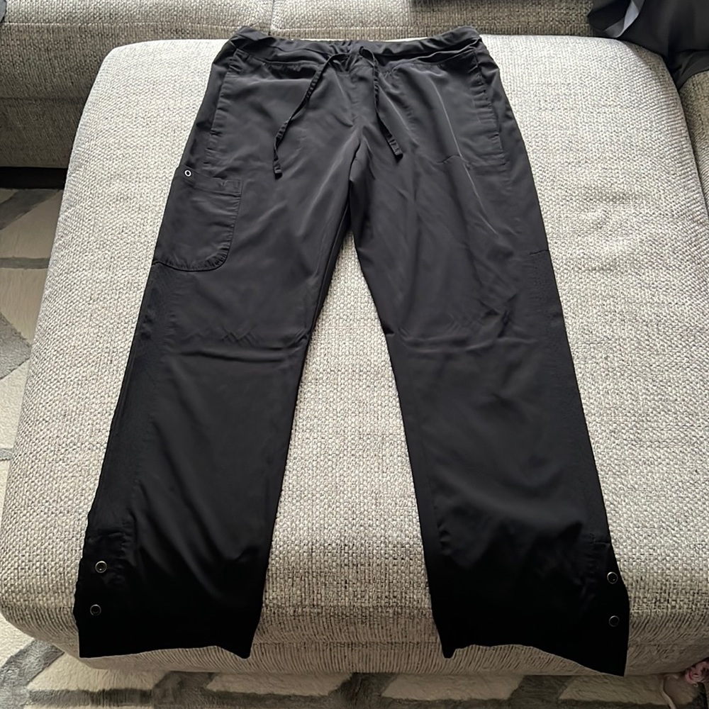 Scrub pants